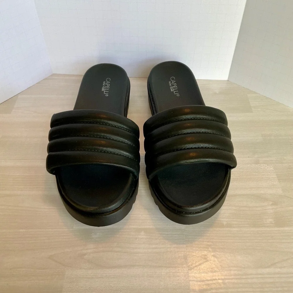 NWOT Capelli New York‎ Black Platform Flatform Slides US 8